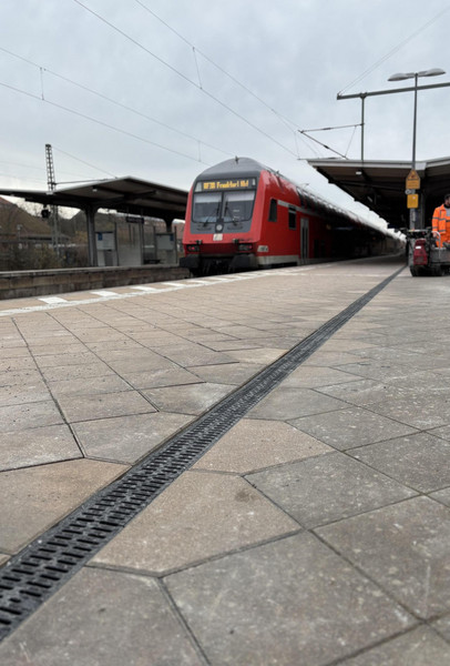 Referenz-bad-nauheim-rine-multiline-nx-bahnsteig-ACO