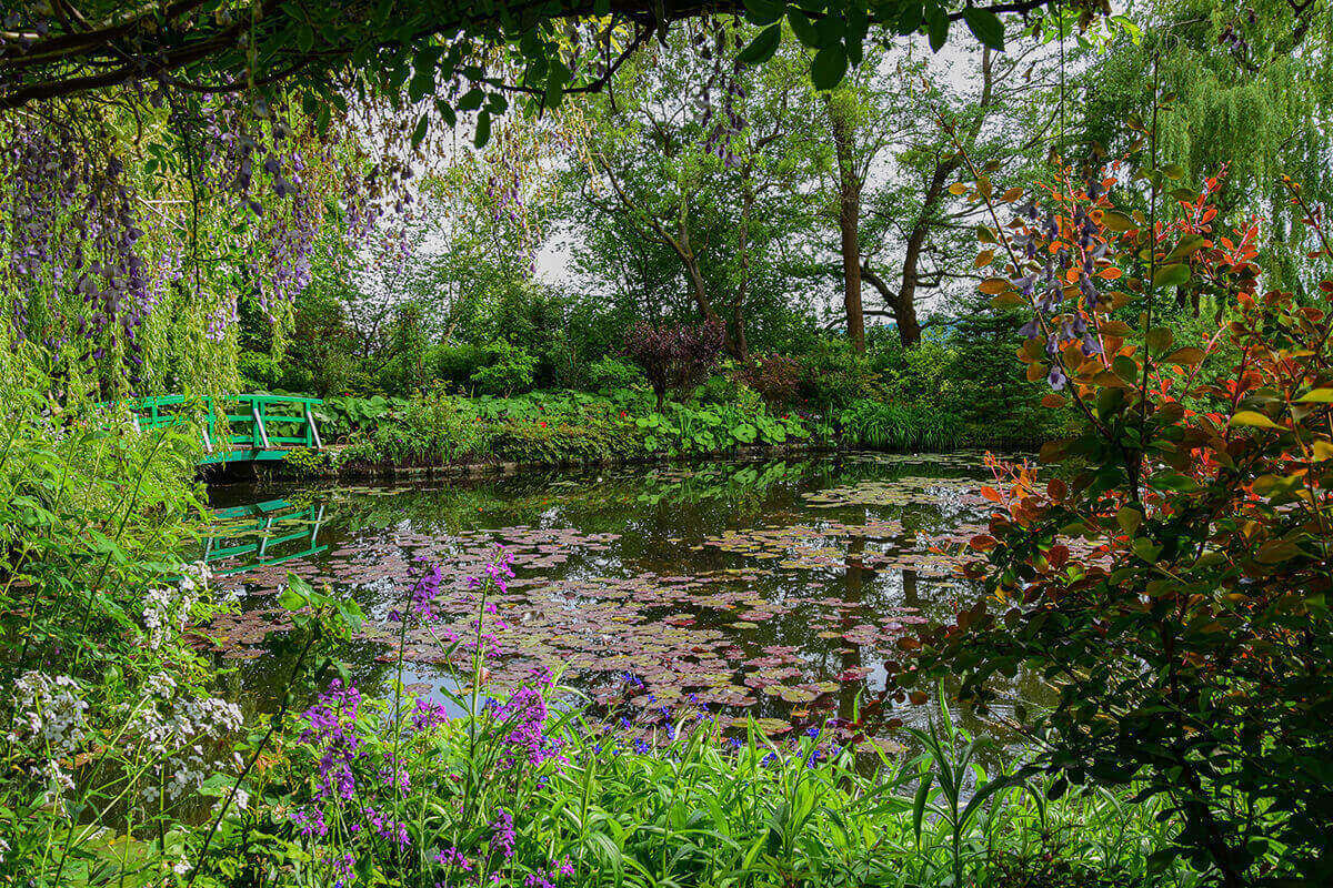 Claude Monet japánkertje Givernyben, Franciaországban